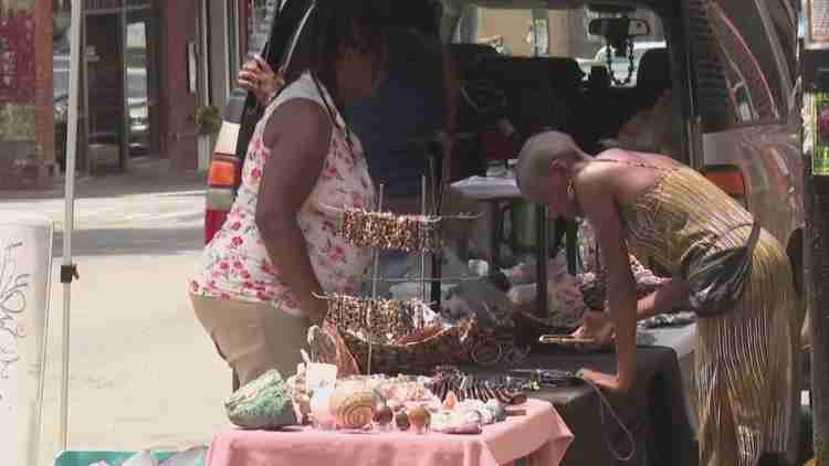 Charlotte Street Vending Rules Delayed: Impact on Fort Mill, Waxhaw, South Charlotte