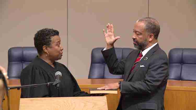 Robert Harrington Sworn In as Charlotte's 60th Mayor: What It Means for South Charlotte, Fort Mill, and Indian Land