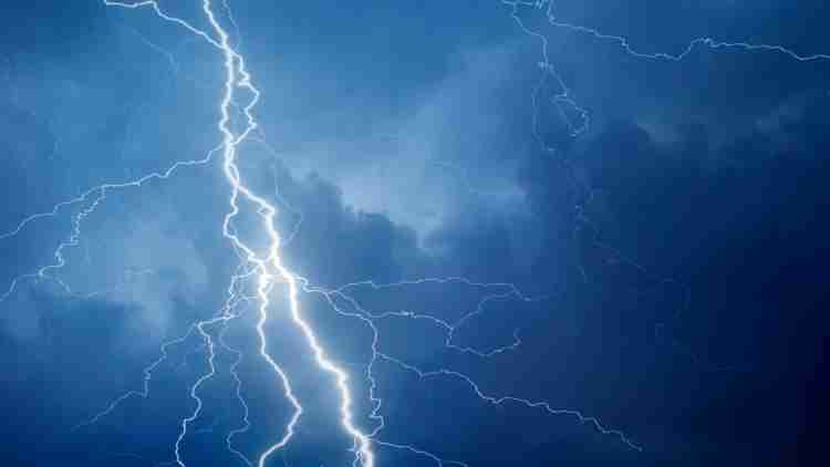 Strong Storms Cause Flight Delays at Charlotte Douglas and Power Outages Across South Charlotte, Fort Mill, and Indian Land