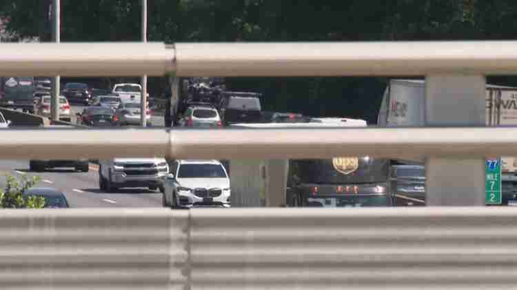 Charlotte City Council Restores I-77 Toll Lane Support: What It Means for Ballantyne, Pineville, and South Charlotte Commuters