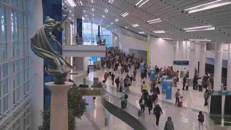 Charlotte City Council Nears Vote on CLT Airport Airline Lease: What It Means for Ballantyne, Pineville and Fort Mill